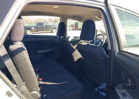 2015 Toyota Prius V Three из США, поврежденный, VIN JTDZN3EU2FJ017035